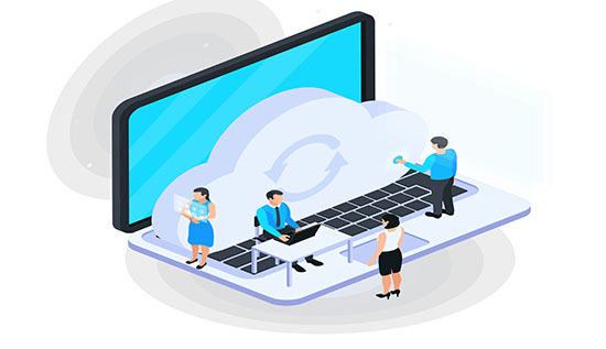 IT team collaborating with a cloud migration specialist for successful digital transformation