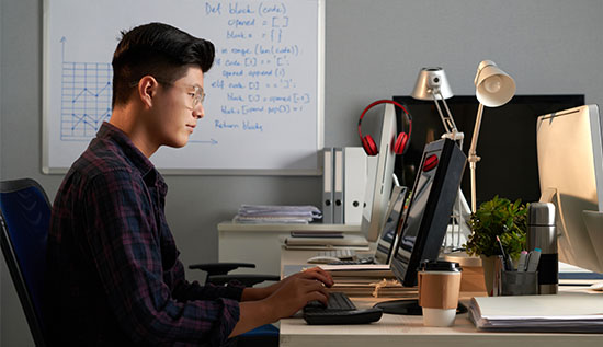 Best free websites to learn coding for beginners in 2026 on laptop screen.